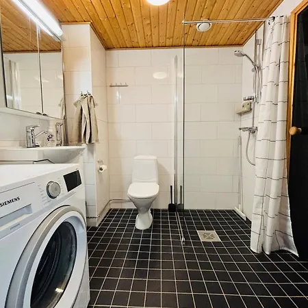 Modern With Sauna, A,c And Free Parking Huoneisto *