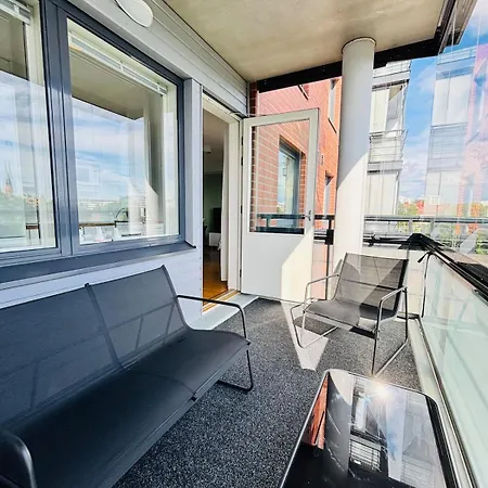 Huoneisto Modern With Sauna, A,c And Free Parking *
